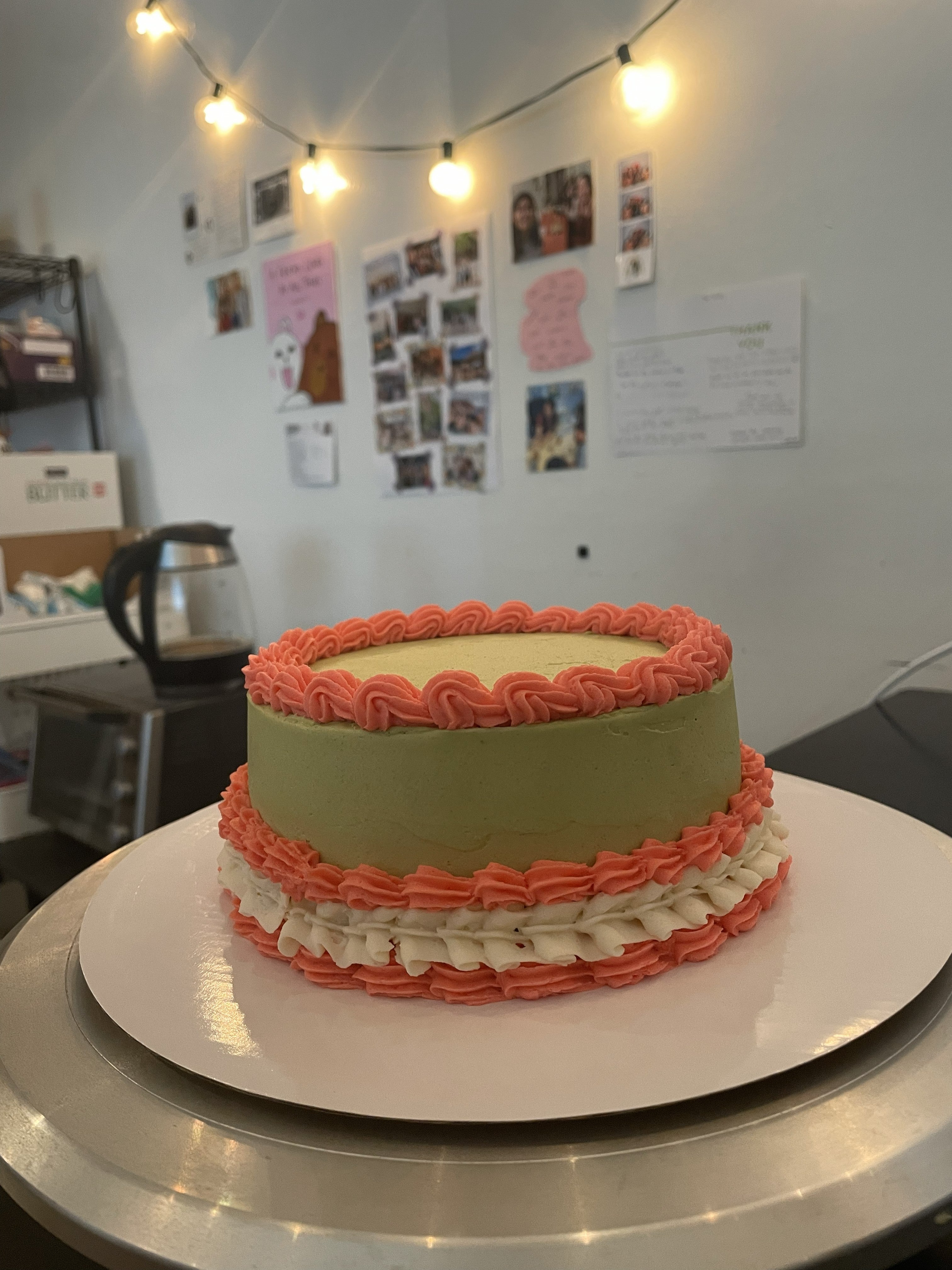 Customized 6-inch 2-layer cakes